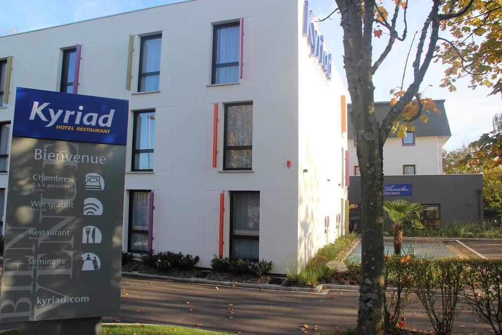 Kyriad Saint Quentin En Yvelines - Montigny Exteriör bild