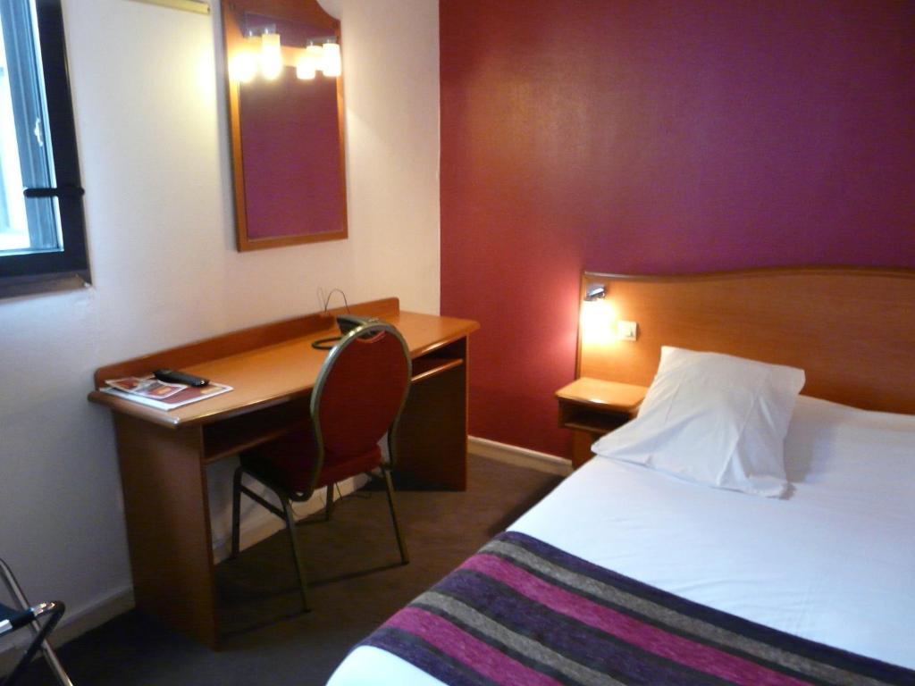 Kyriad Saint Quentin En Yvelines - Montigny Rum bild